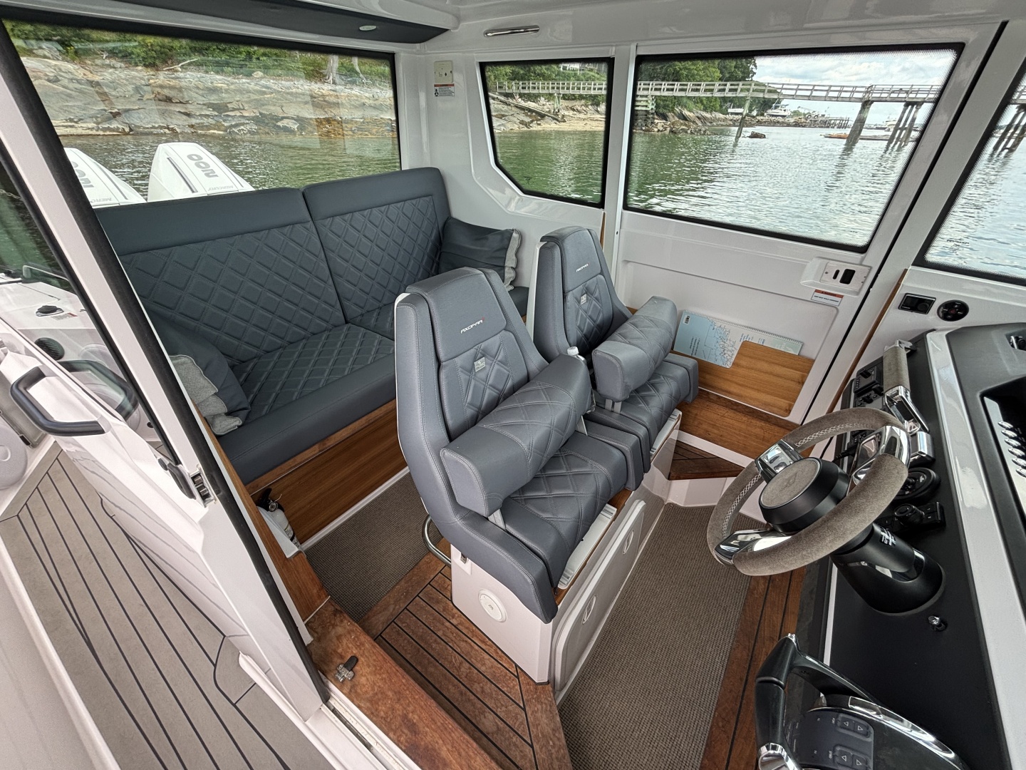 FARADAY 28ft Axopar Yacht For Sale