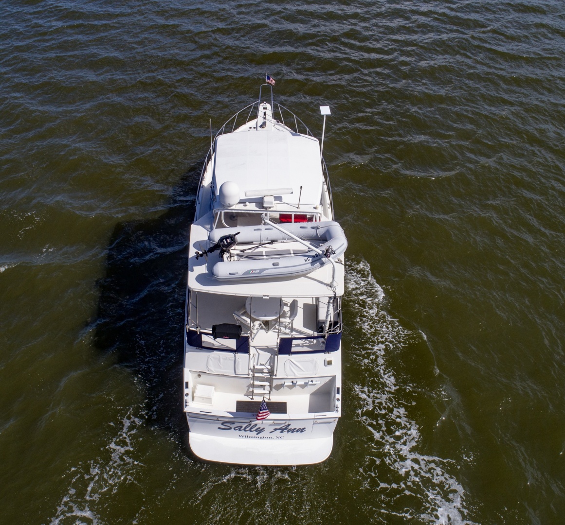 1988 Tollycraft 44 Cockpit M.Y.