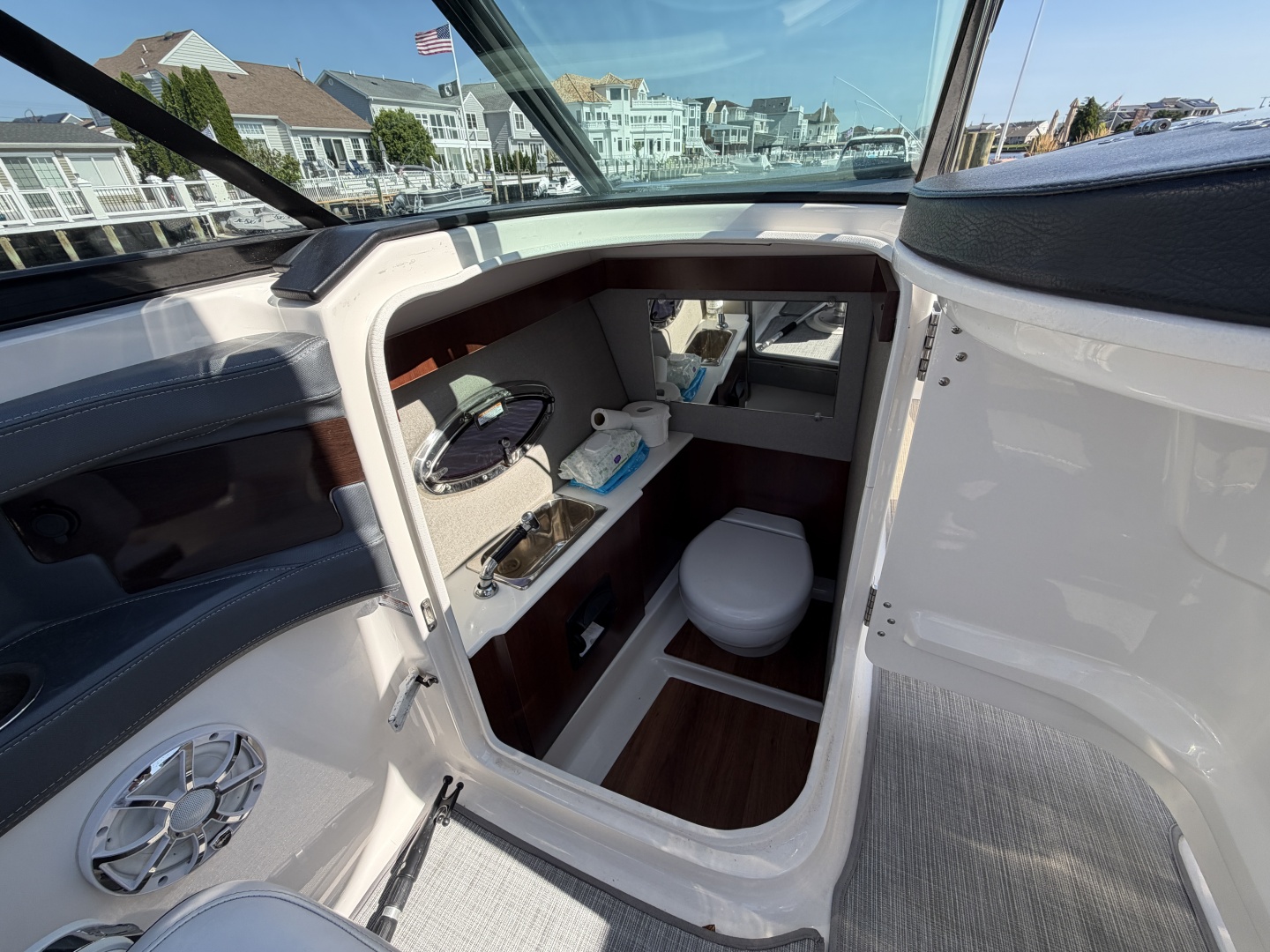 27ft Chaparral Yacht For Sale