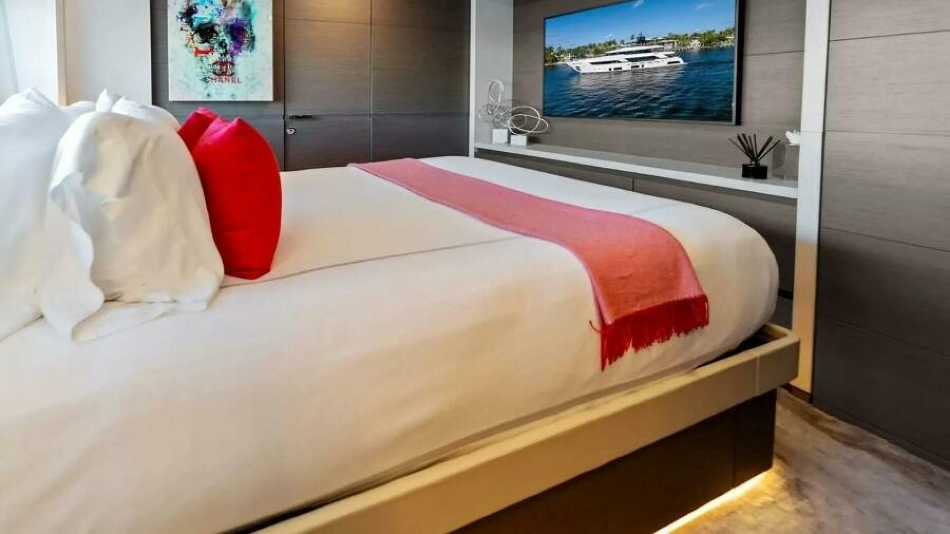 TITO EL PATRON 121ft Custom Line Yacht For Sale TITO EL PATRON 121ft Custom Line Yacht For Sale
