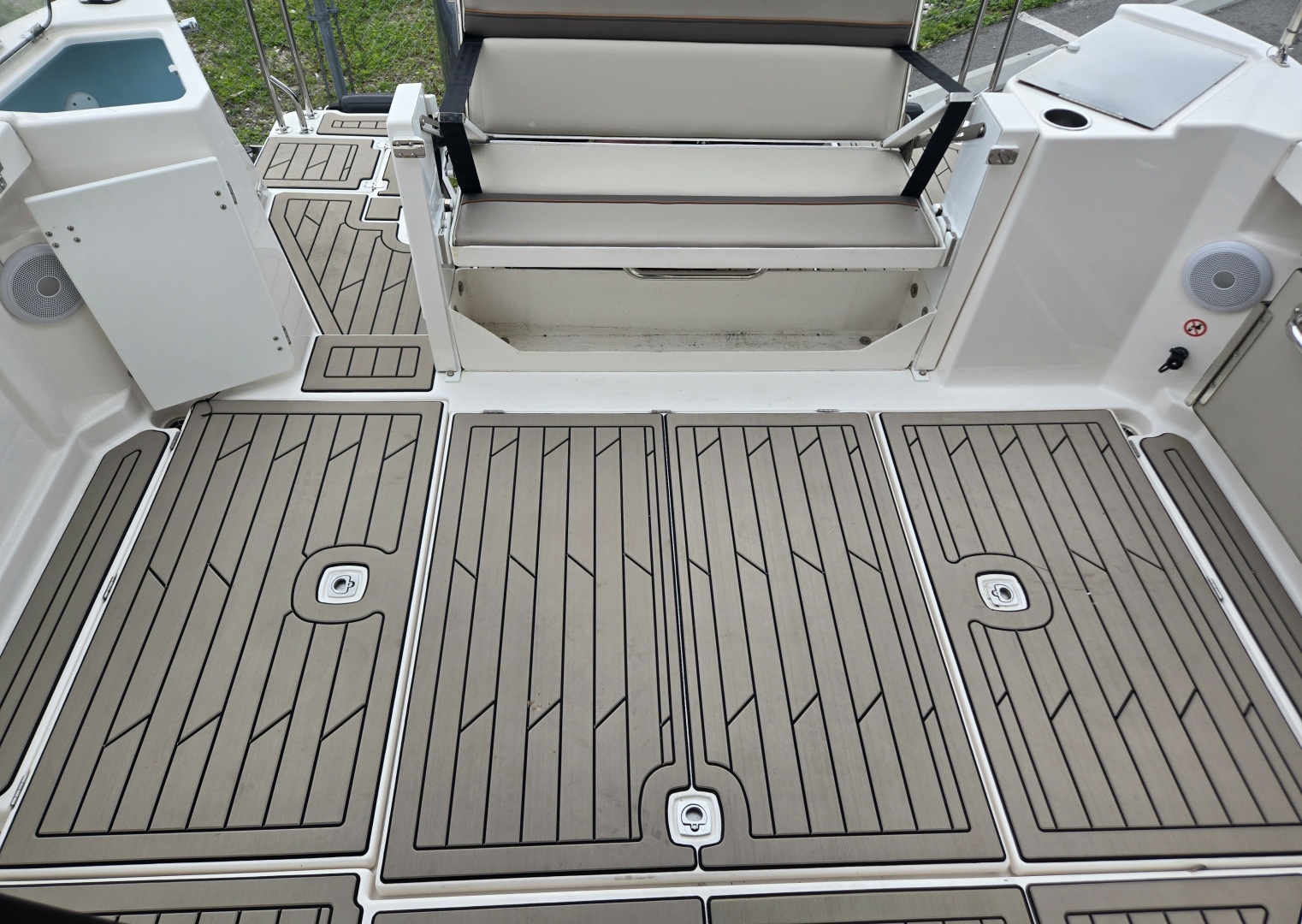 28ft Cutwater Yacht For Sale