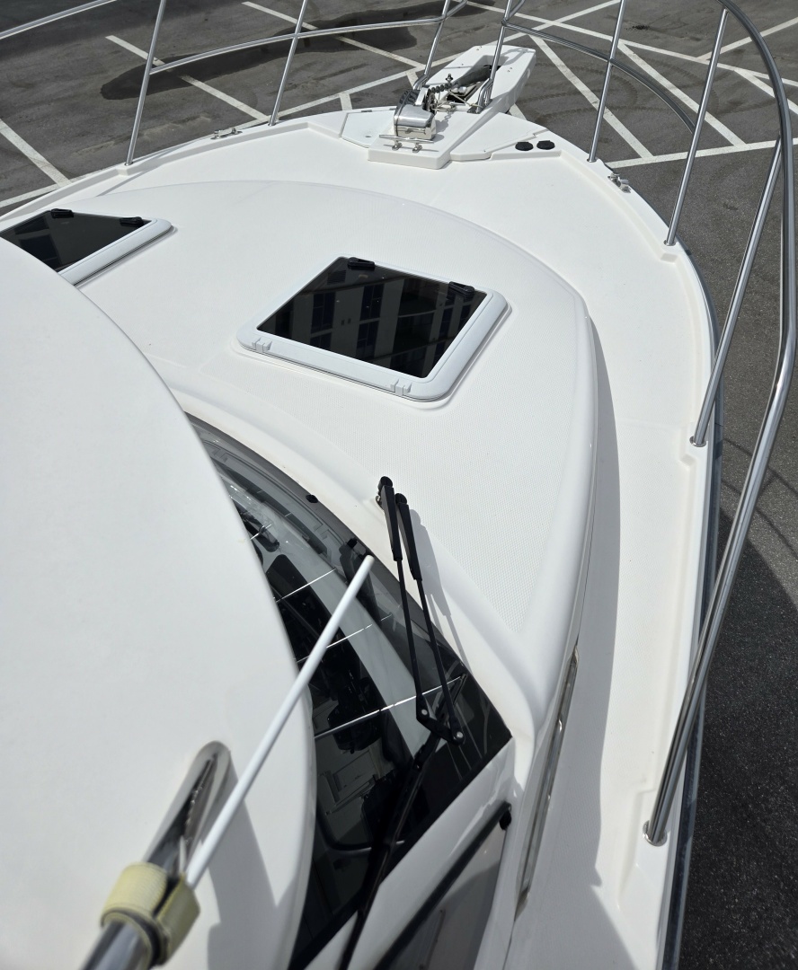 28ft Cutwater Yacht For Sale