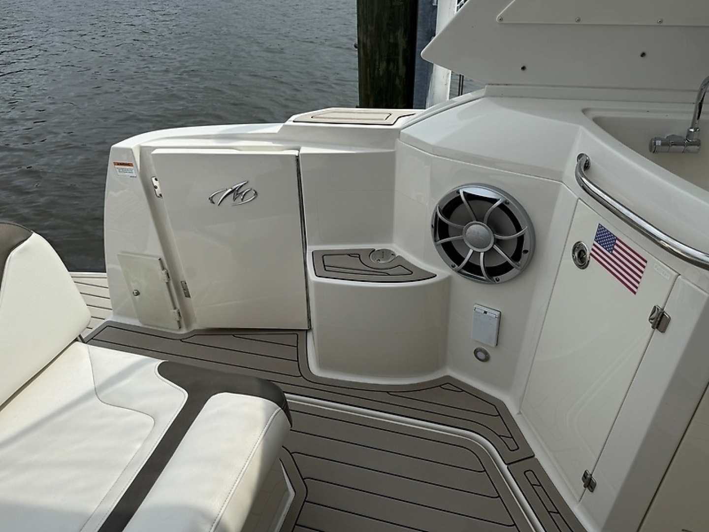 Liquid Asset II 34ft Monterey Yacht For Sale