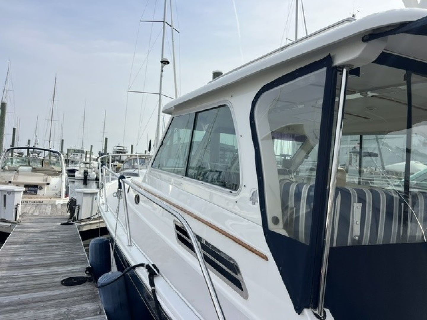 Back Cove 33 Yacht For Sale
