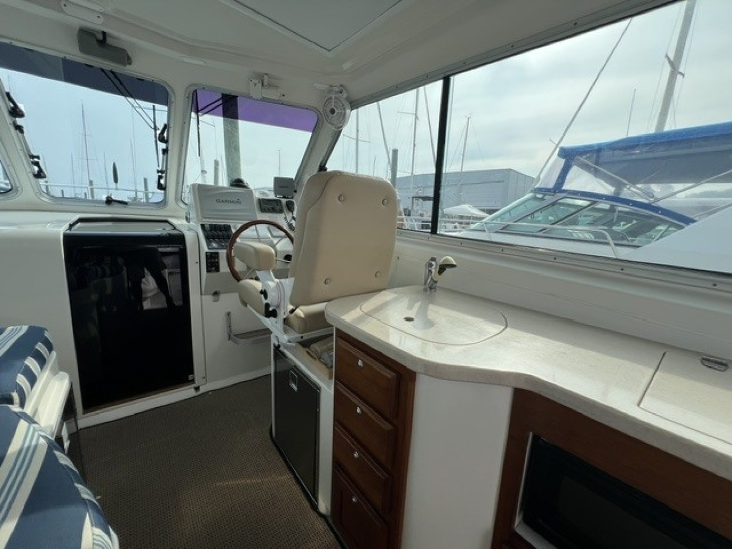 Back Cove 33 Yacht For Sale