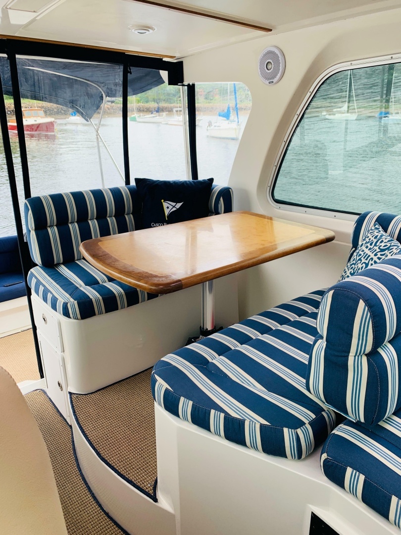 Back Cove 33 Yacht For Sale