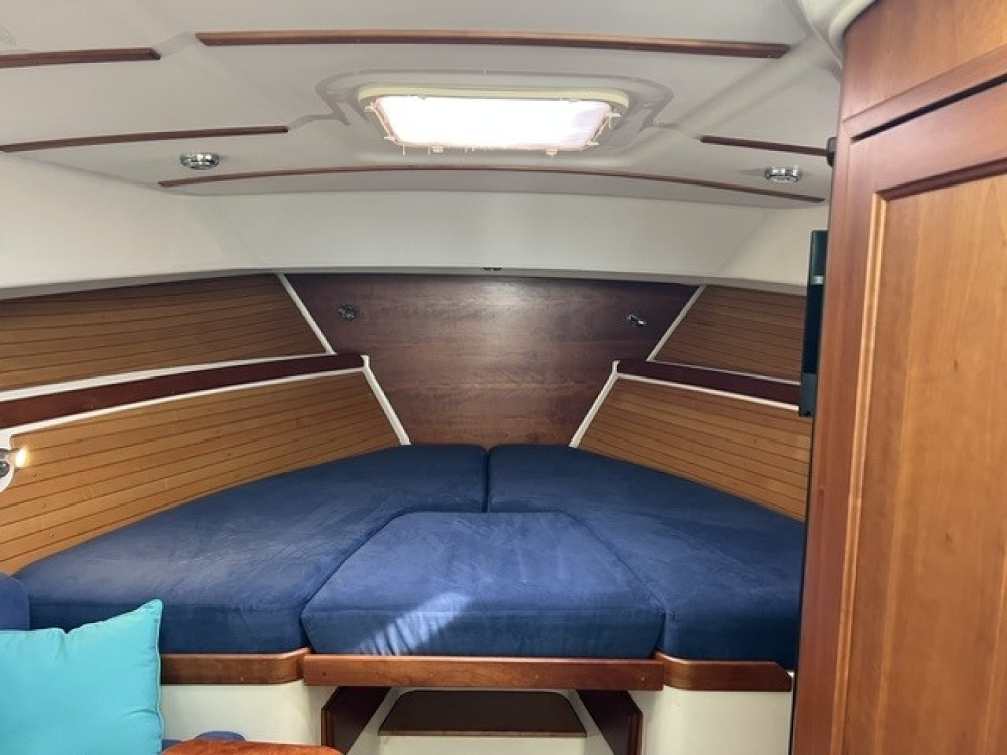 Back Cove 33 Yacht For Sale