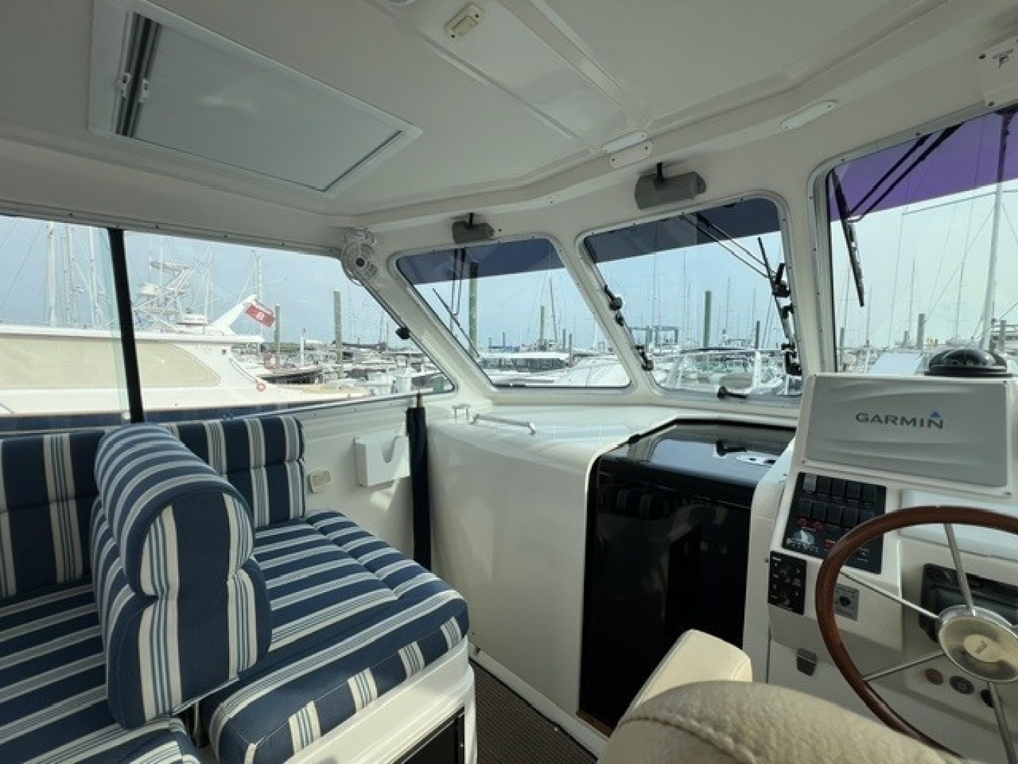 Back Cove 33 Yacht For Sale