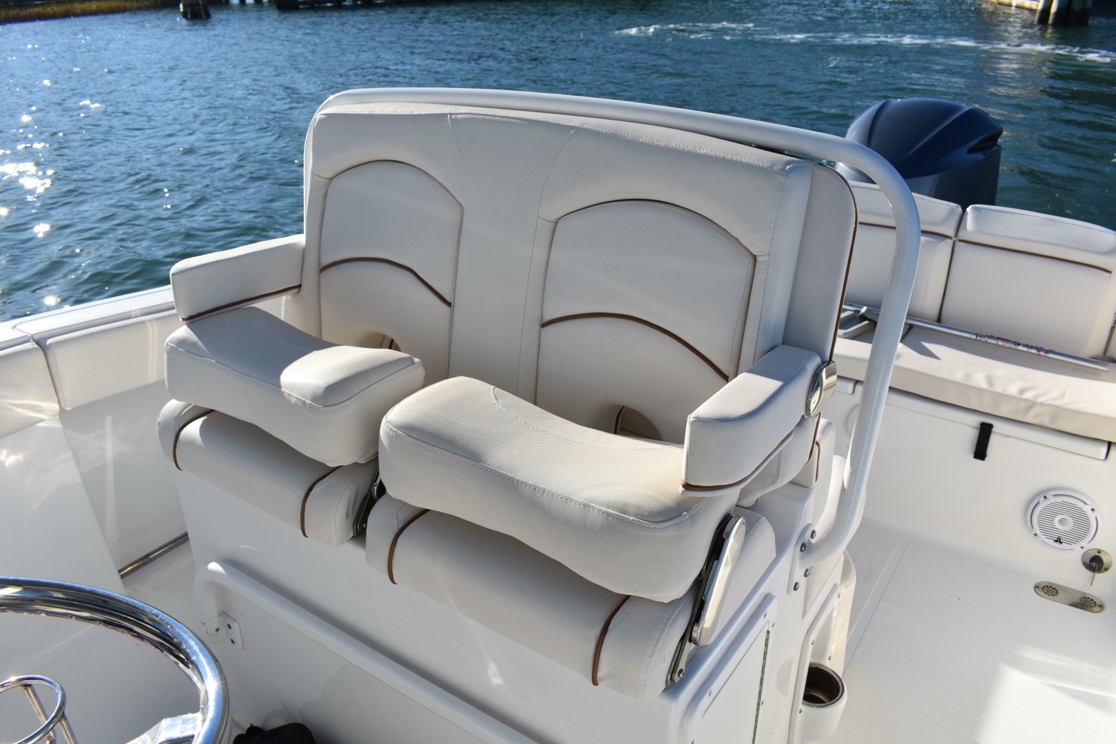 2020 Sea Hunt Ultra 255SE