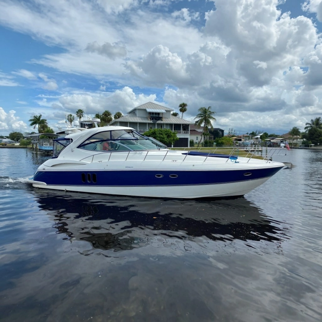 2006 Cruisers Yachts 520 Express - photo 1 of 111