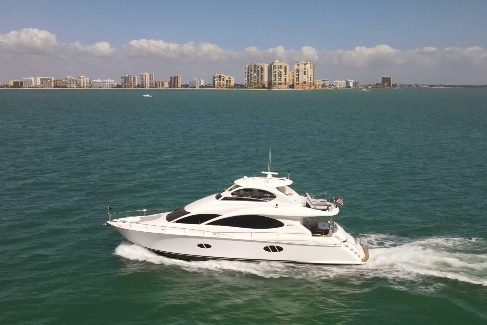 Lazzara Yachts 68 Motoryacht Yacht For Sale