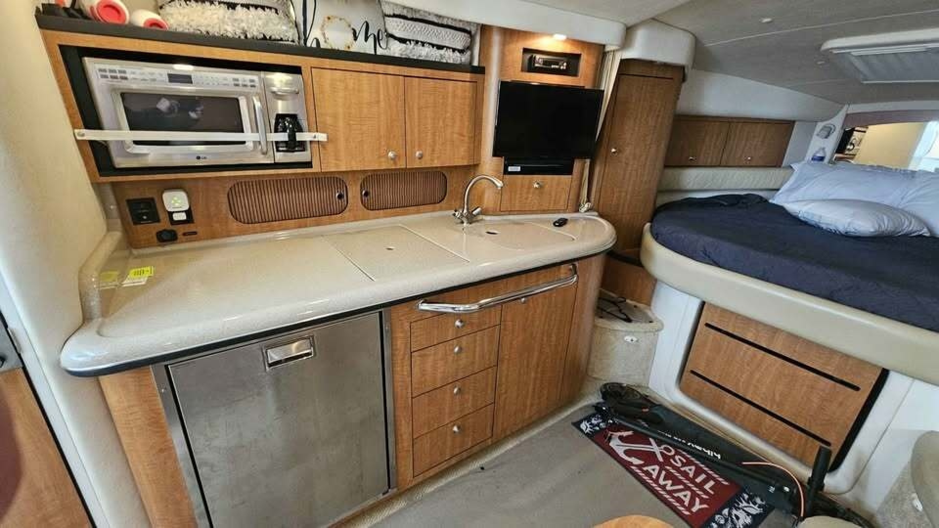 In Lieu Of 34ft Sea Ray Yacht For Sale