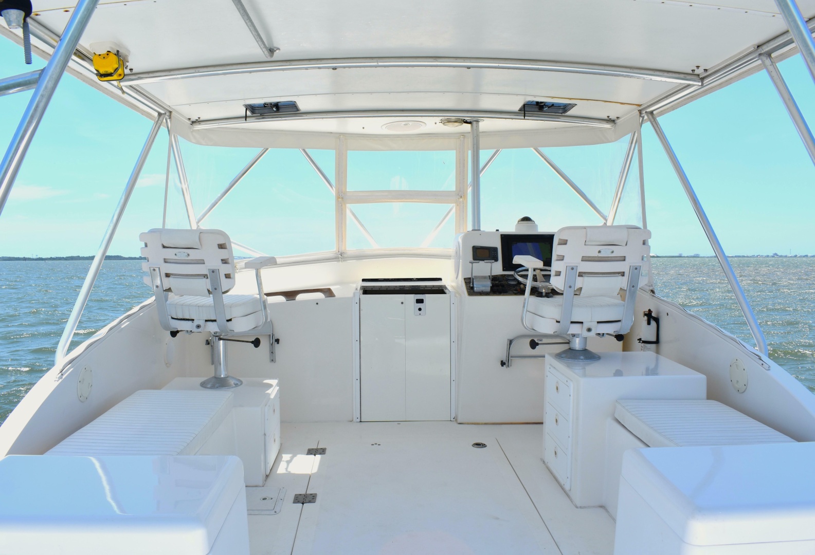 2004 Judge 34 Express