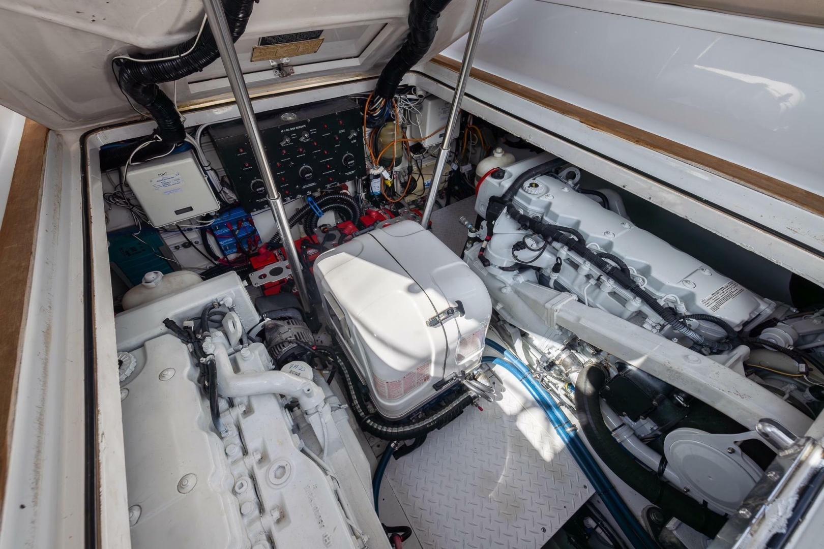 Predator 35 Express Yacht For Sale