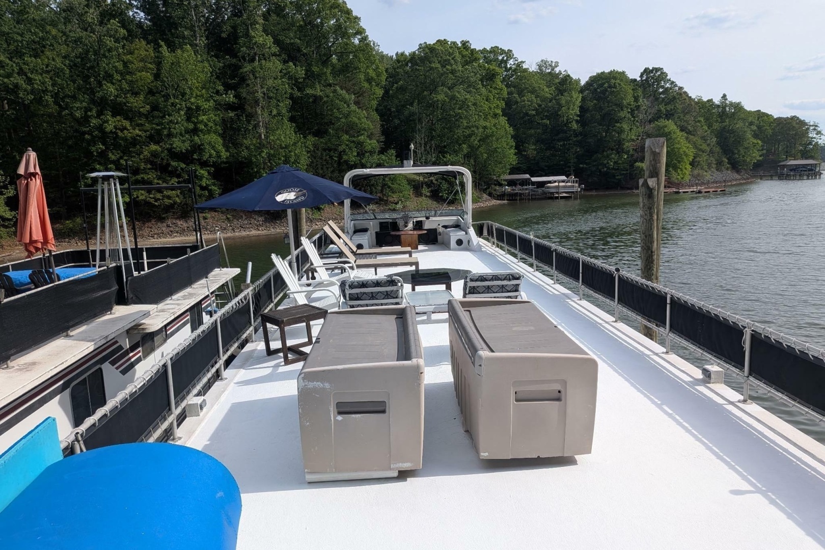 Stardust Cruisers 14.5 x 69 Yacht For Sale