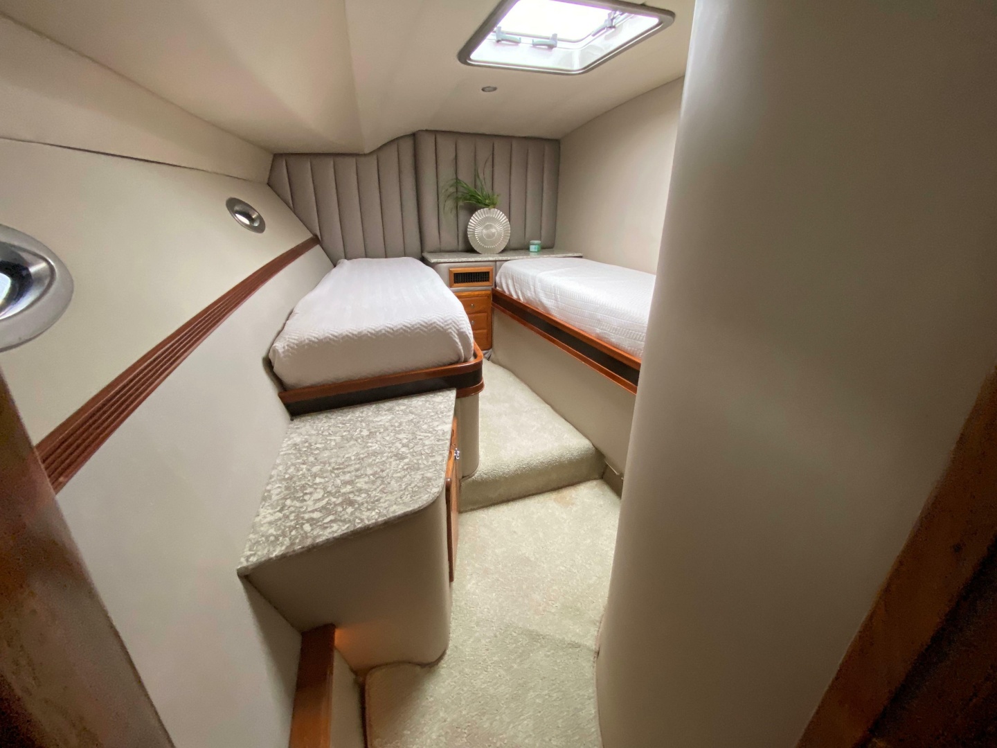 58ft Mares Yacht For Sale 58ft Mares Yacht For Sale