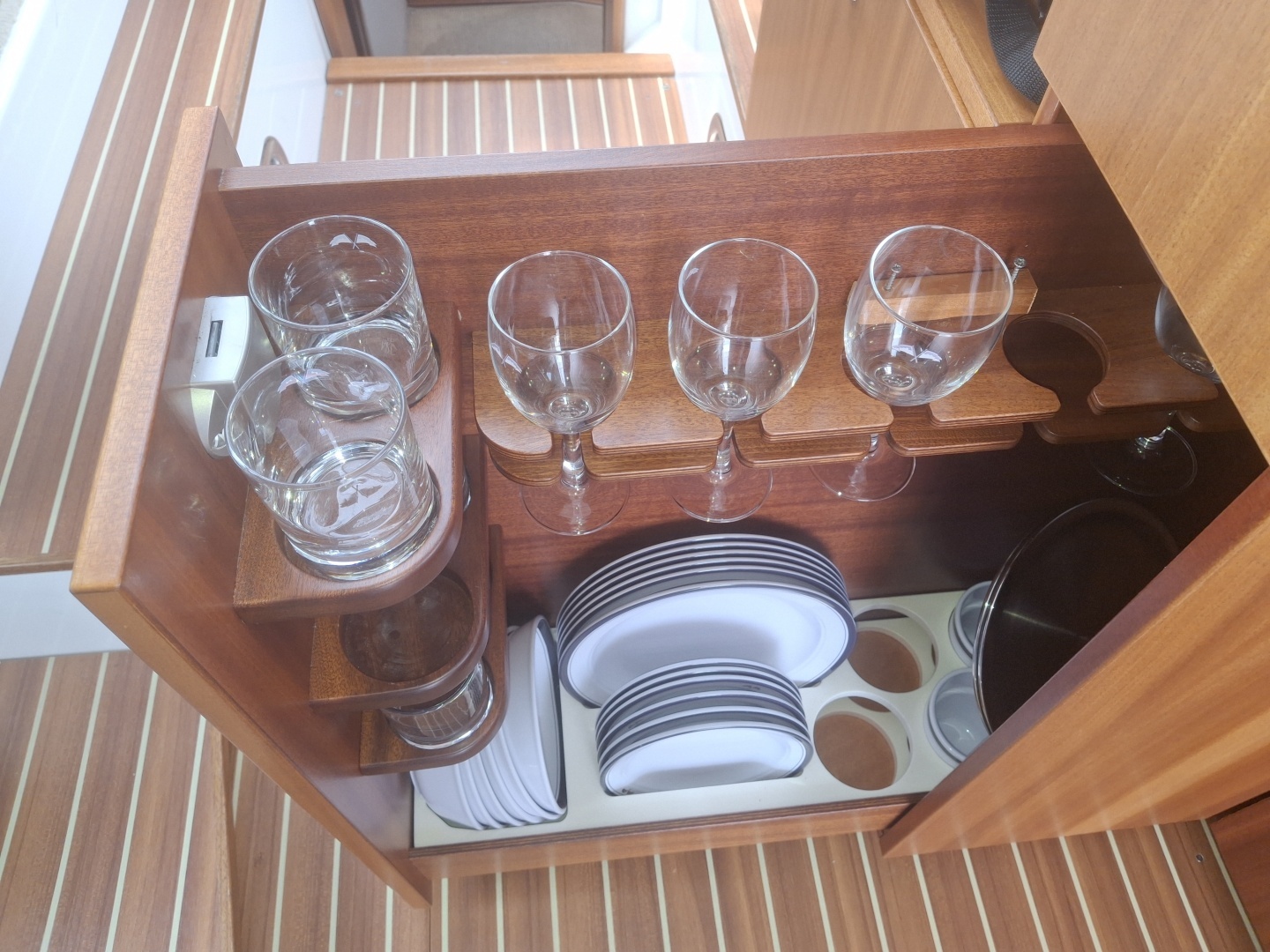 Nimbus  Yacht For Sale