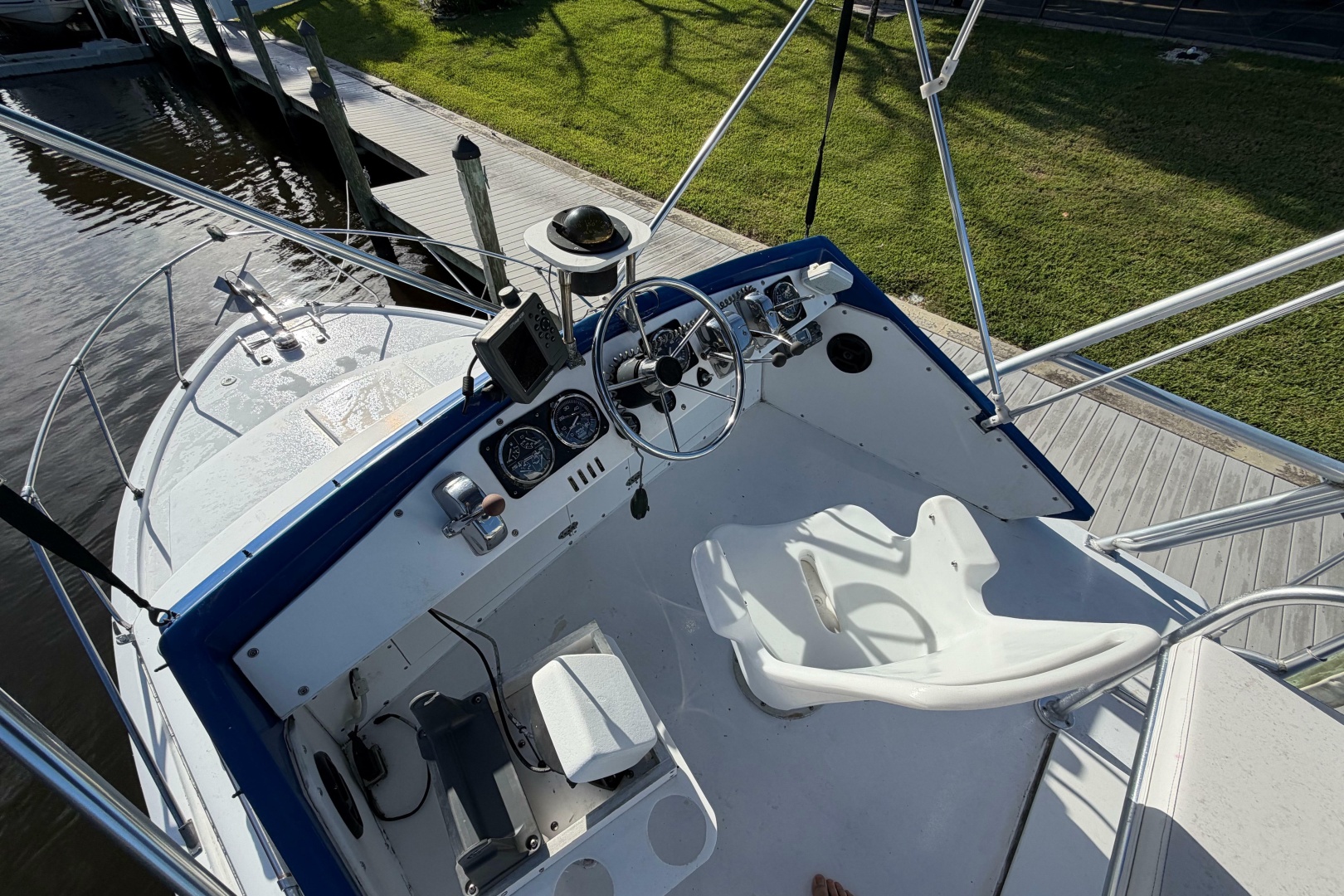 1973 Chris-Craft 31 Commander