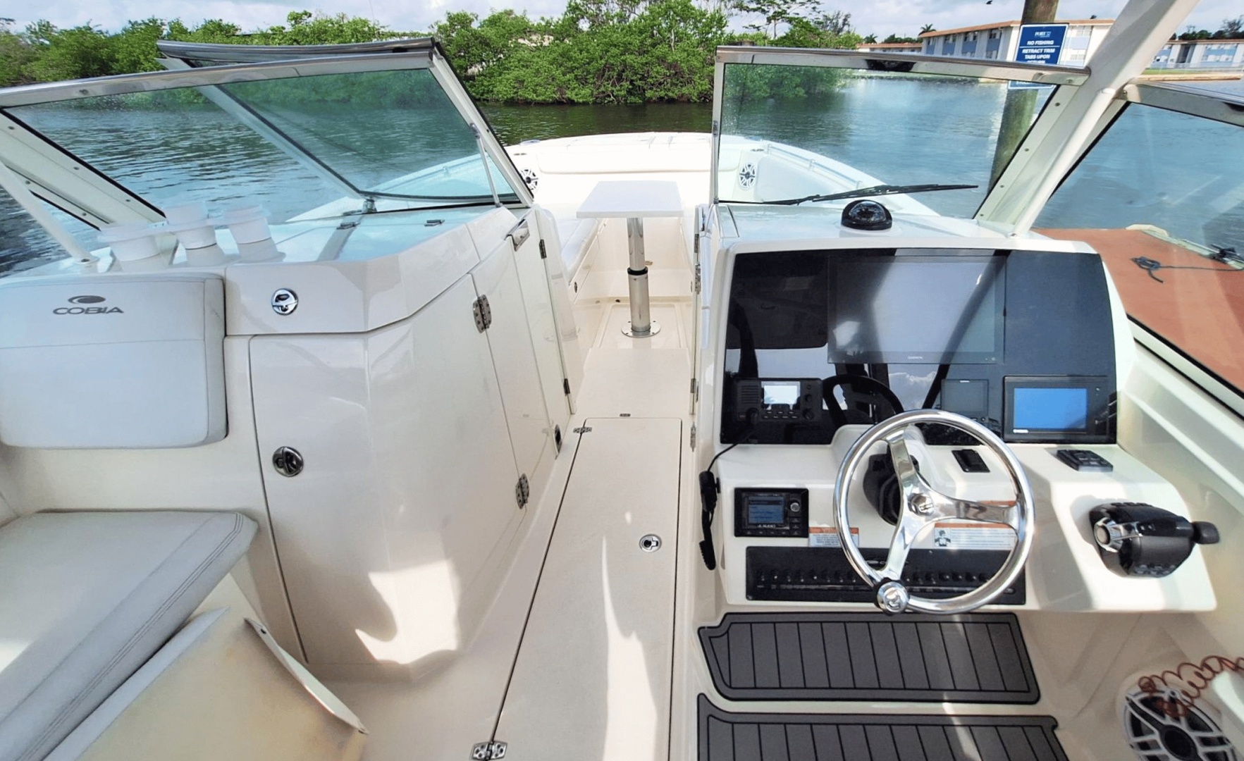 33ft Cobia Yacht For Sale