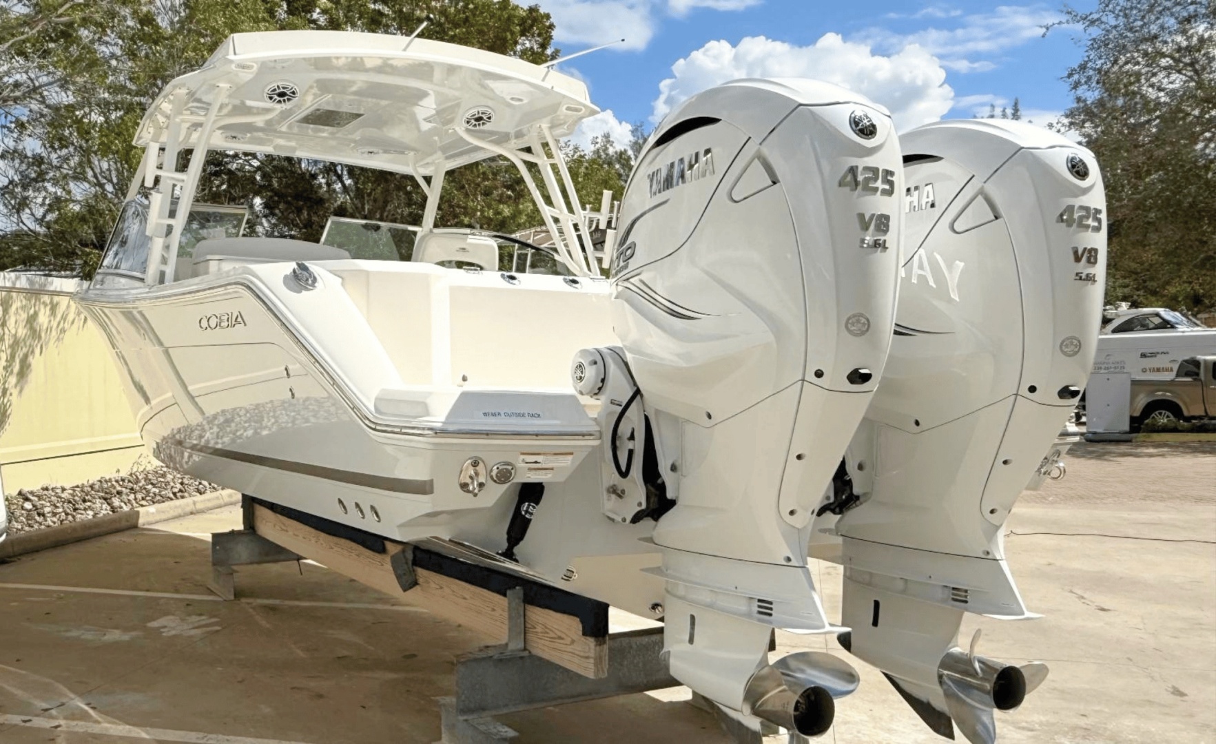 33ft Cobia Yacht For Sale