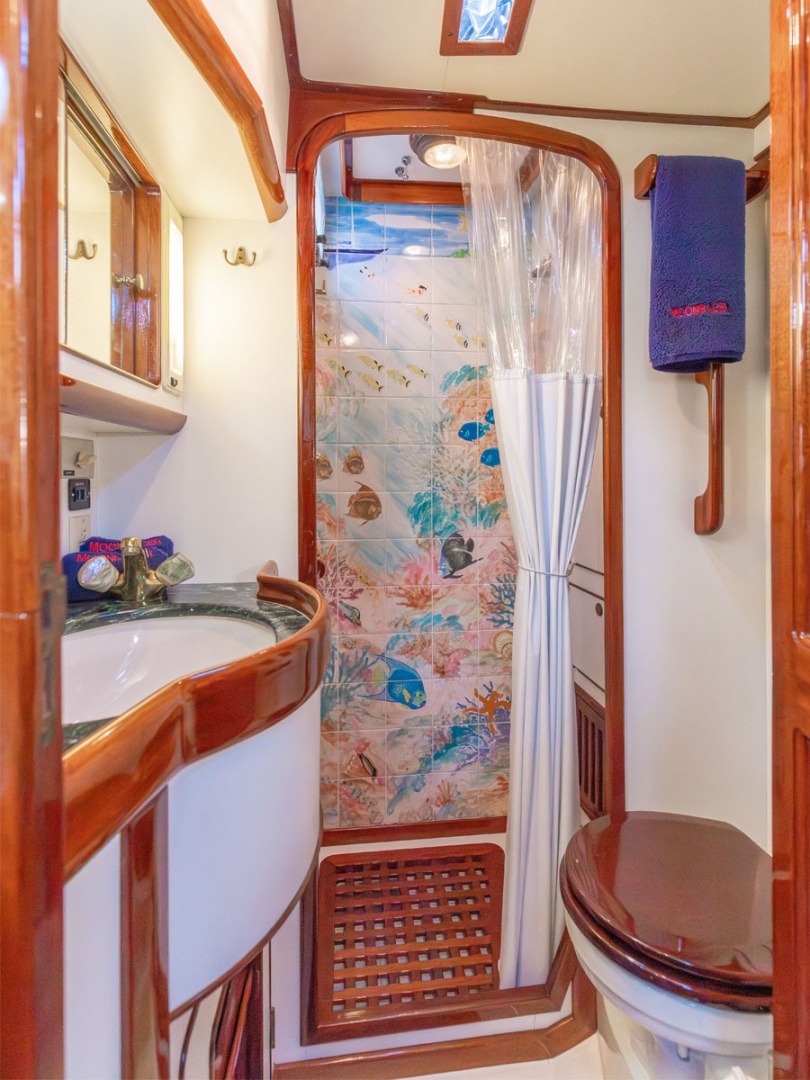 Little Harbor 60 — MOONRACER - Photo 36