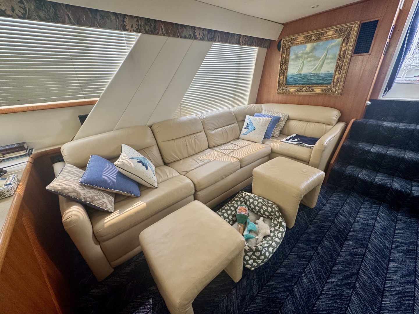 Liquid Assets 44ft Carver Yacht For Sale