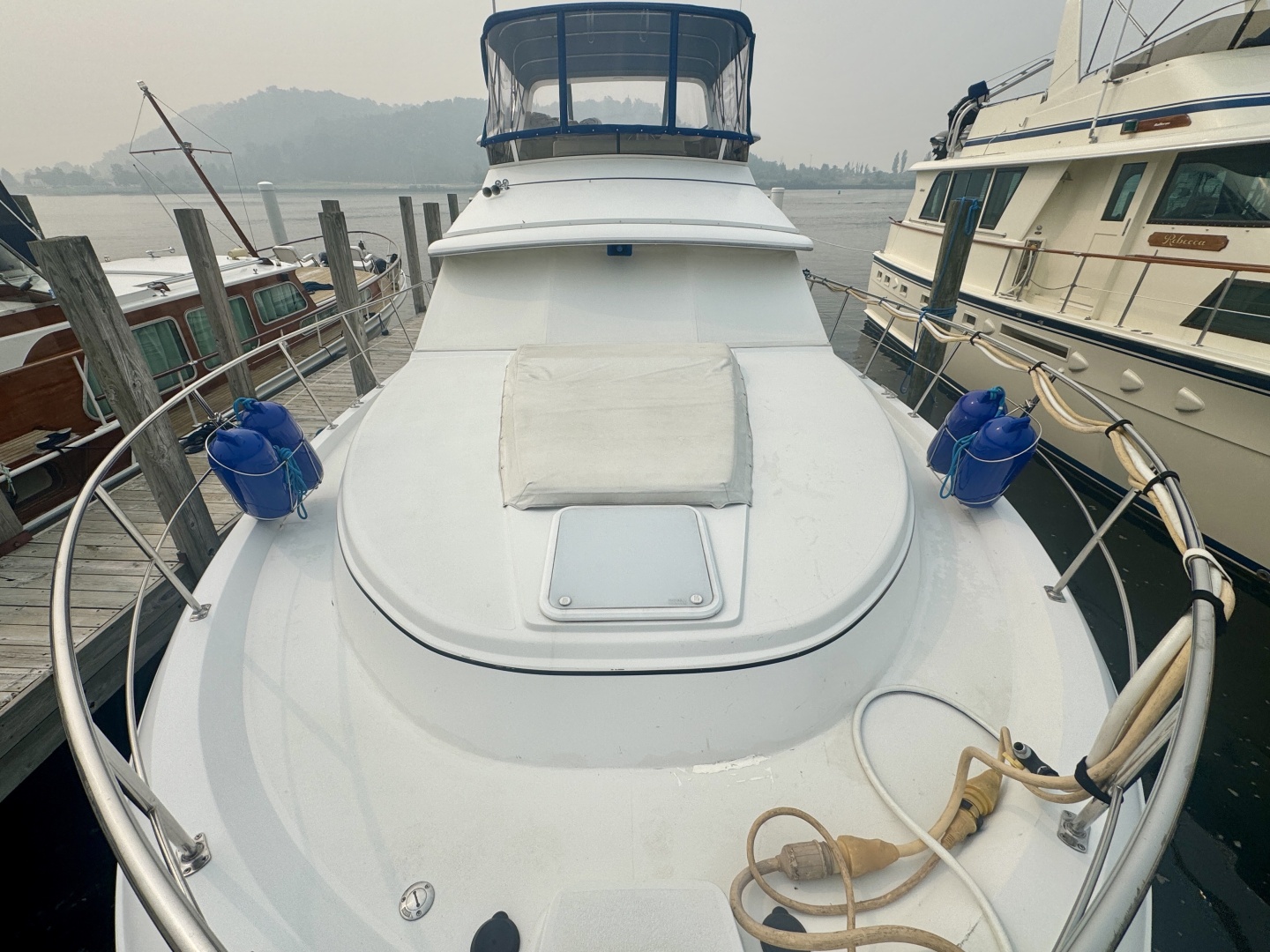 Liquid Assets 44ft Carver Yacht For Sale