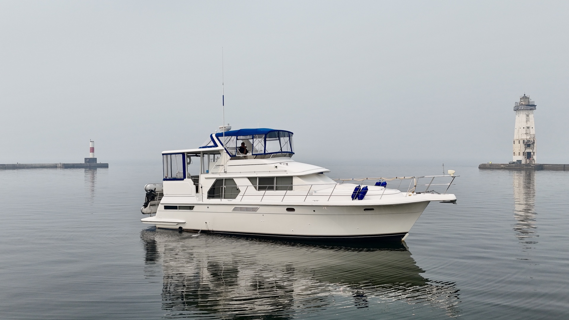 Liquid Assets 44ft Carver Yacht For Sale