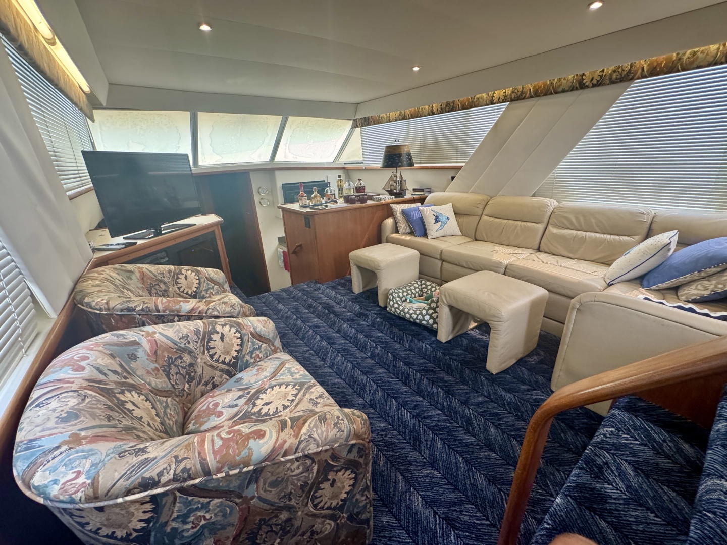 Liquid Assets 44ft Carver Yacht For Sale