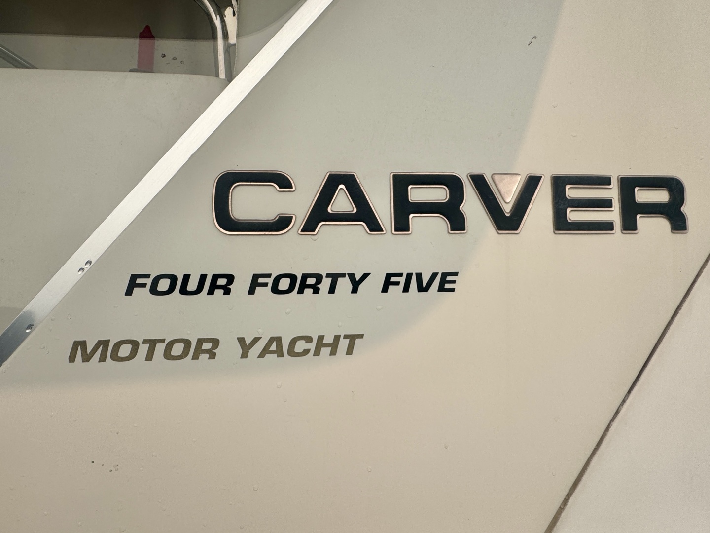 Liquid Assets 44ft Carver Yacht For Sale