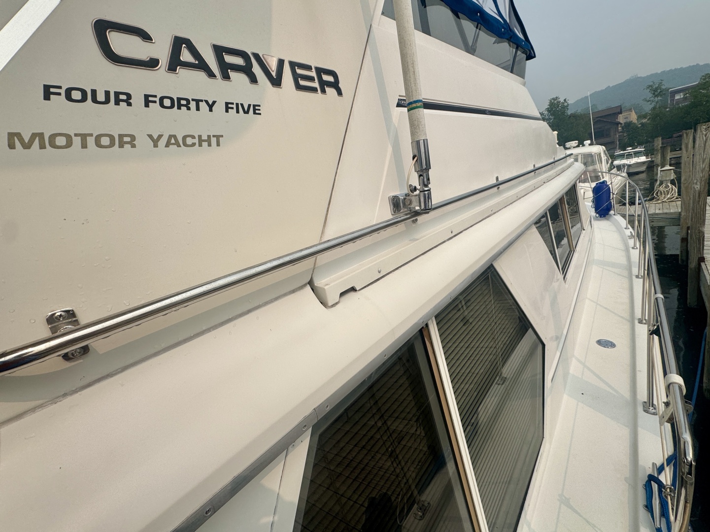 Liquid Assets 44ft Carver Yacht For Sale
