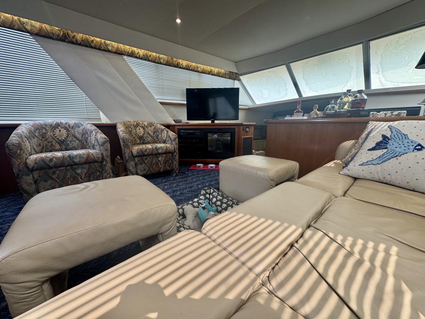 1997 Carver 445 Aft Cabin