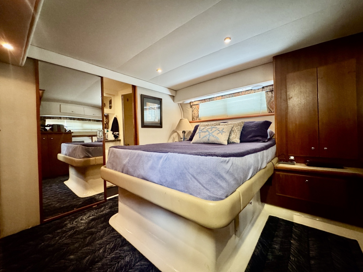 Liquid Assets 44ft Carver Yacht For Sale