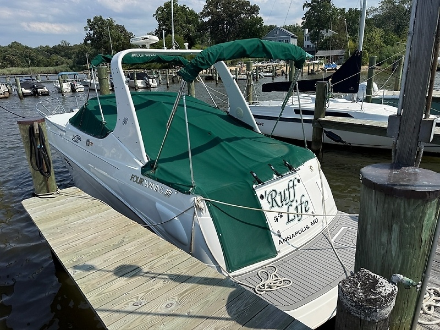 Ruff Life 26ft Four Winns Yacht For Sale
