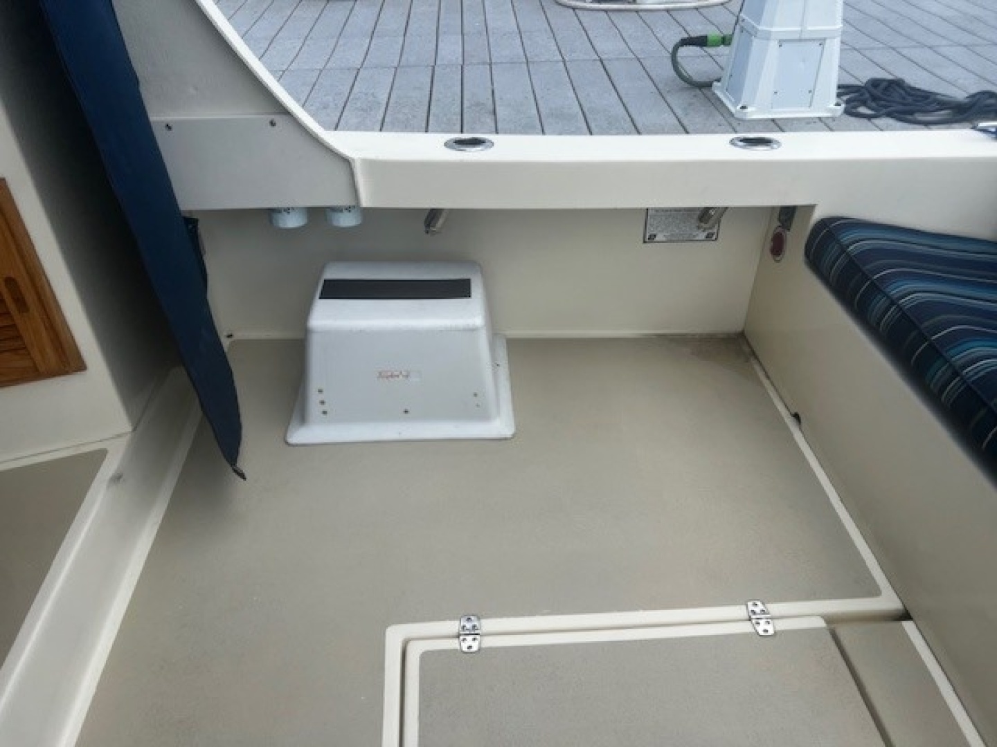 LOON SONG 27ft Eastern Yacht For Sale