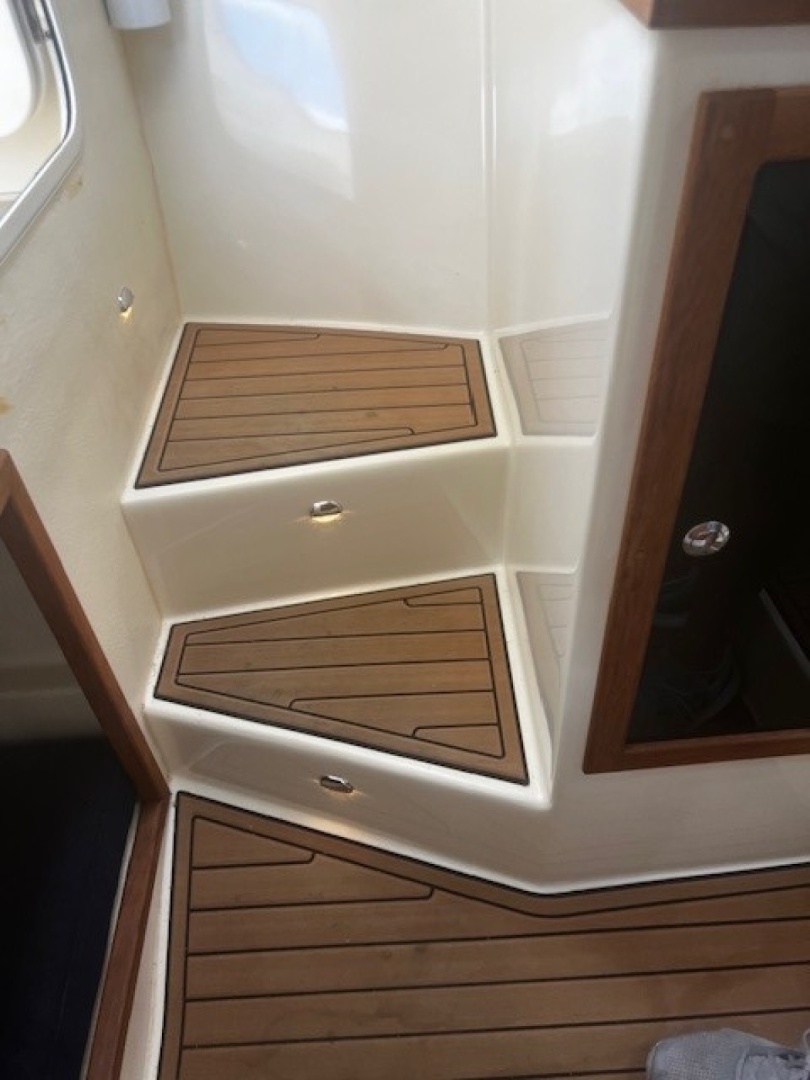 LOON SONG 27ft Eastern Yacht For Sale