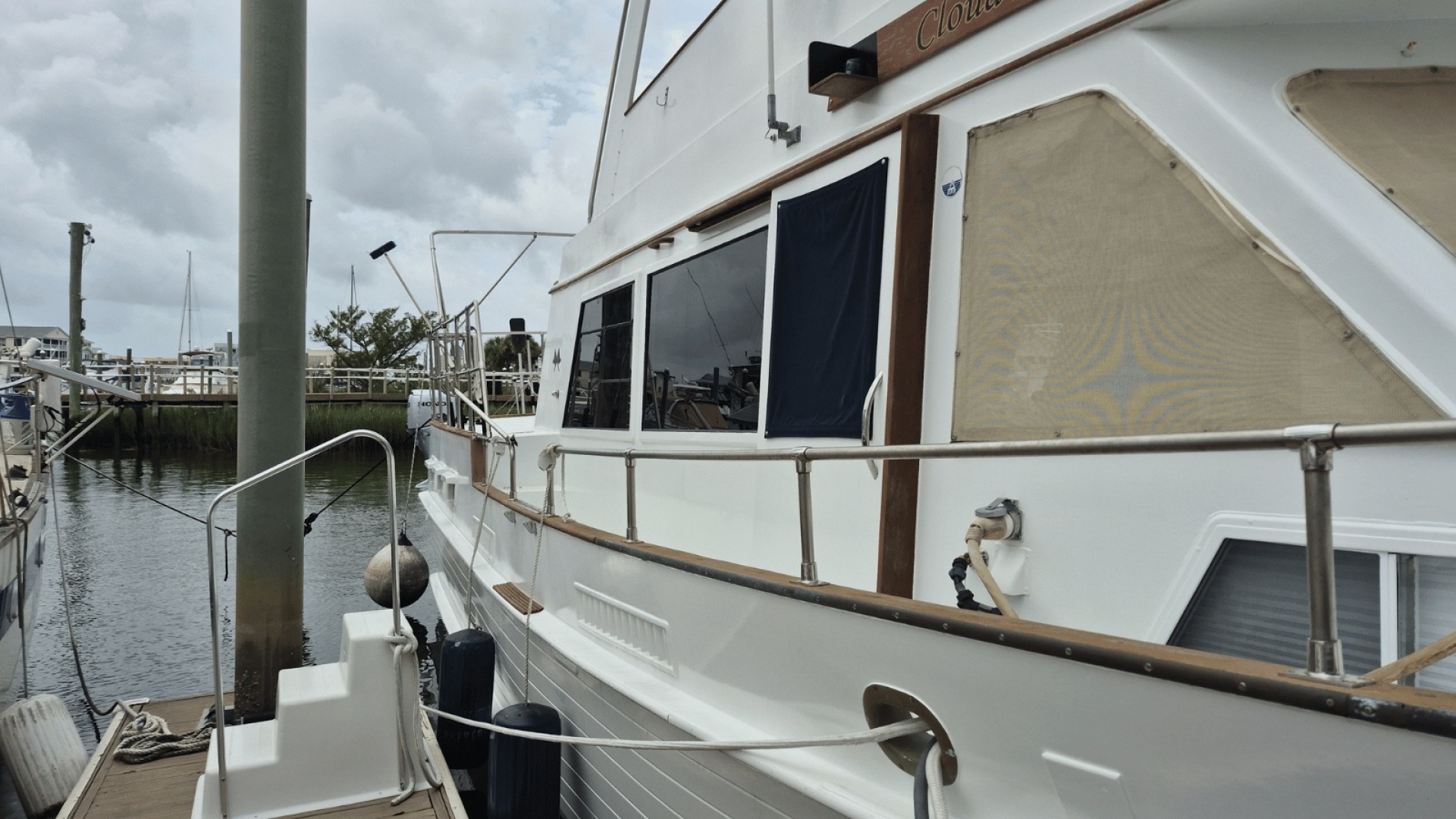 44ft Island Gypsy Yacht For Sale