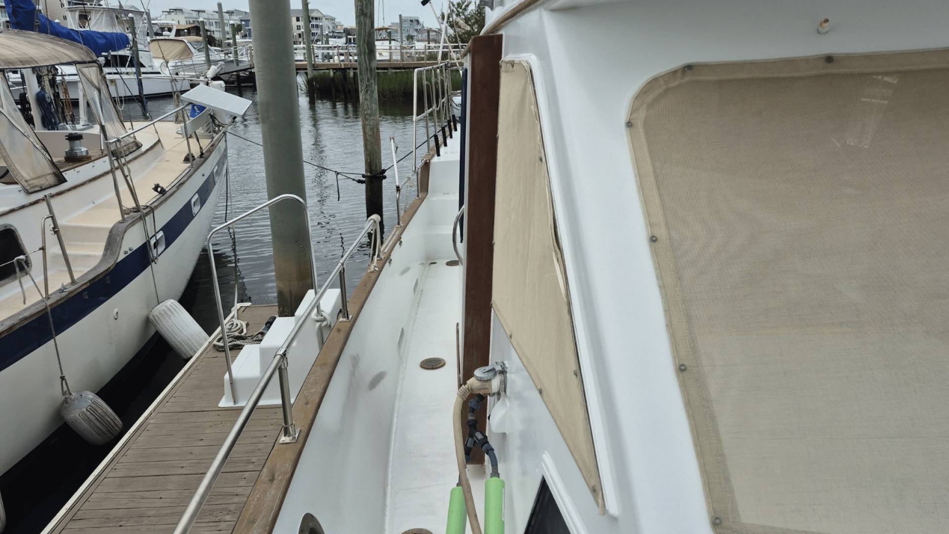 44ft Island Gypsy Yacht For Sale