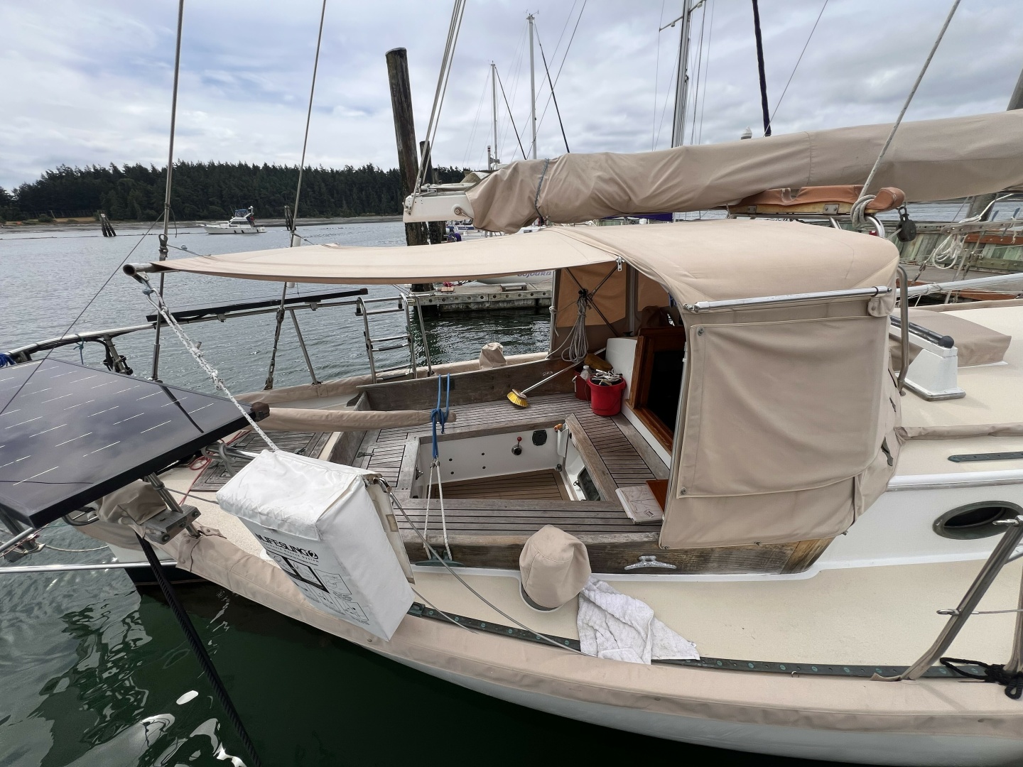 1977 Alajuela Yacht Corp. 38