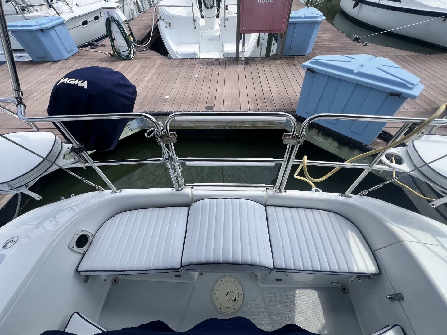 2004 Catalina 320