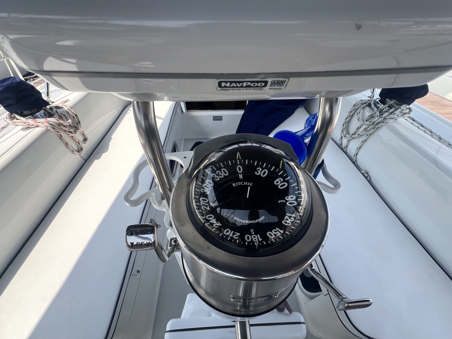 2004 Catalina 320