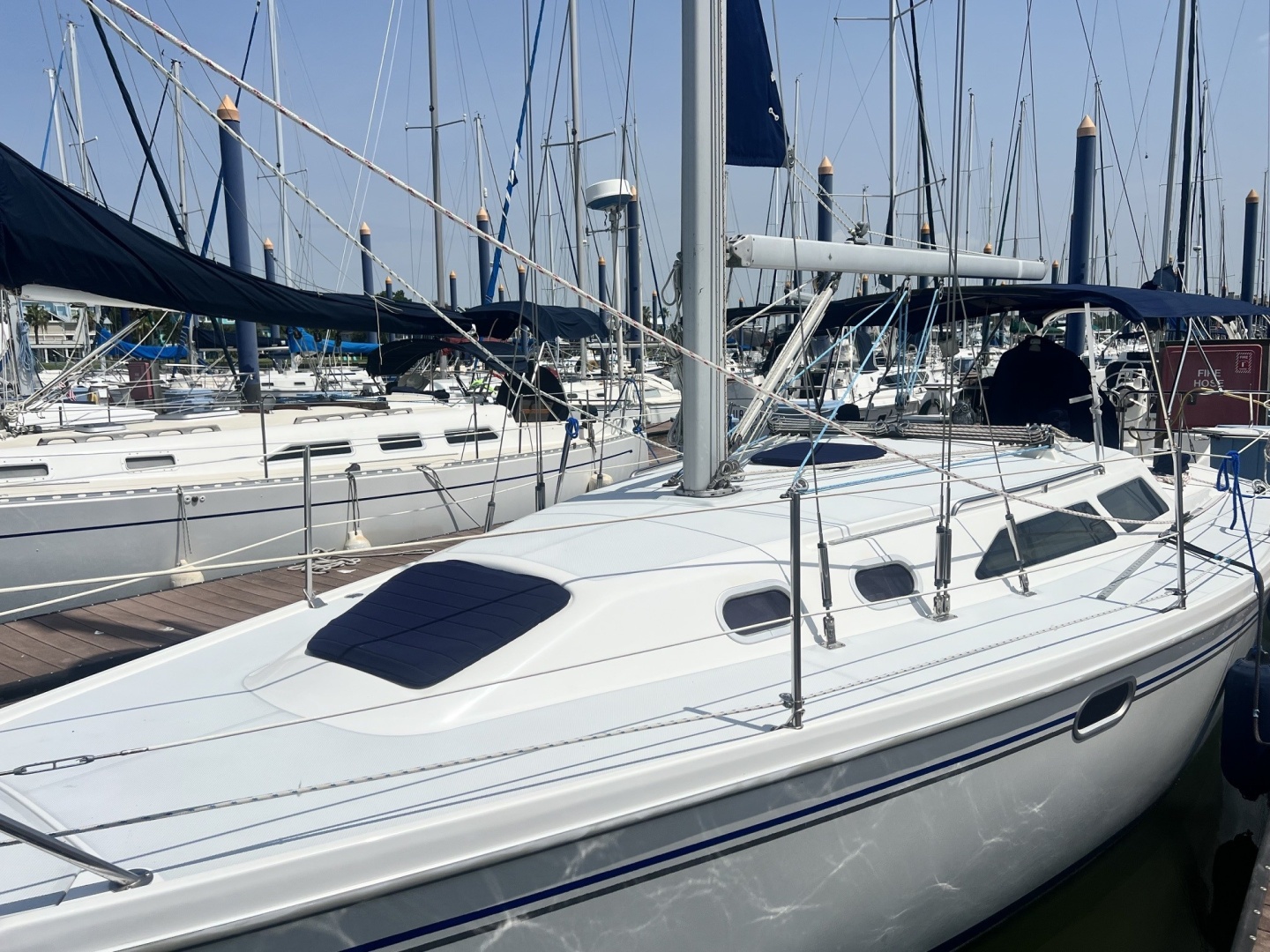 2004 Catalina 320