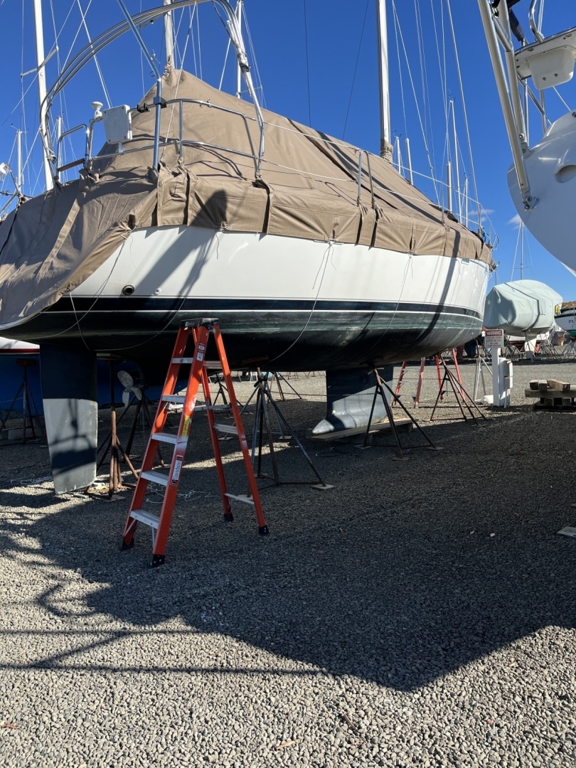 39' 4" | 2003 | Beneteau 393