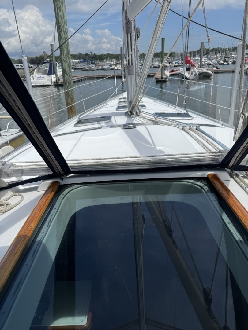 39' 4" | 2003 | Beneteau 393