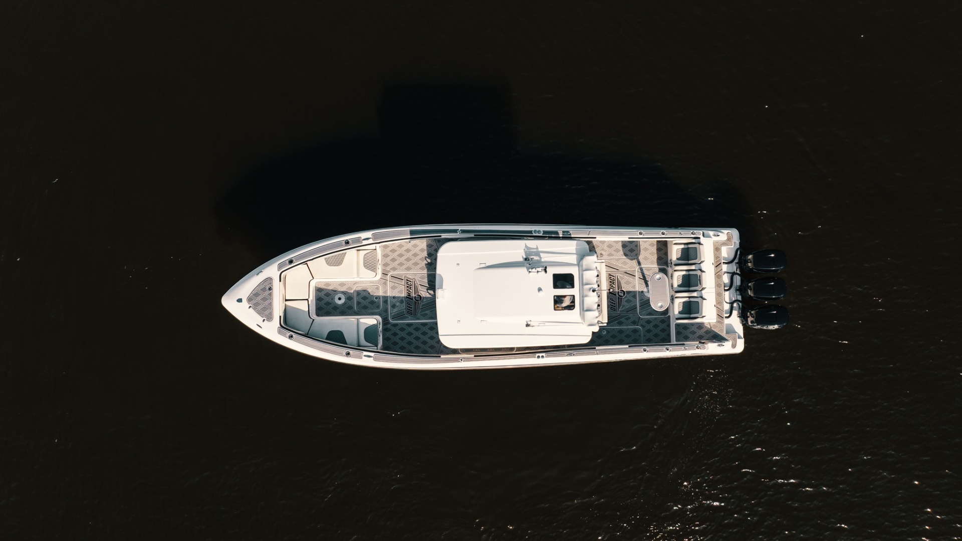 ANDIAMO 39ft Deep Impact Yacht For Sale ANDIAMO 39ft Deep Impact Yacht For Sale