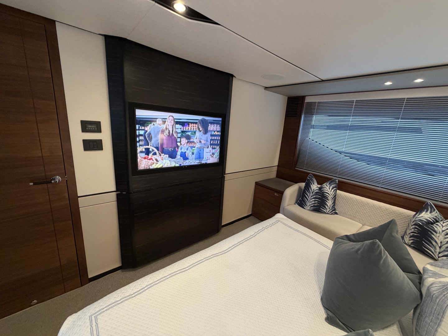 Calm Down 78ft Princess Yacht For Sale