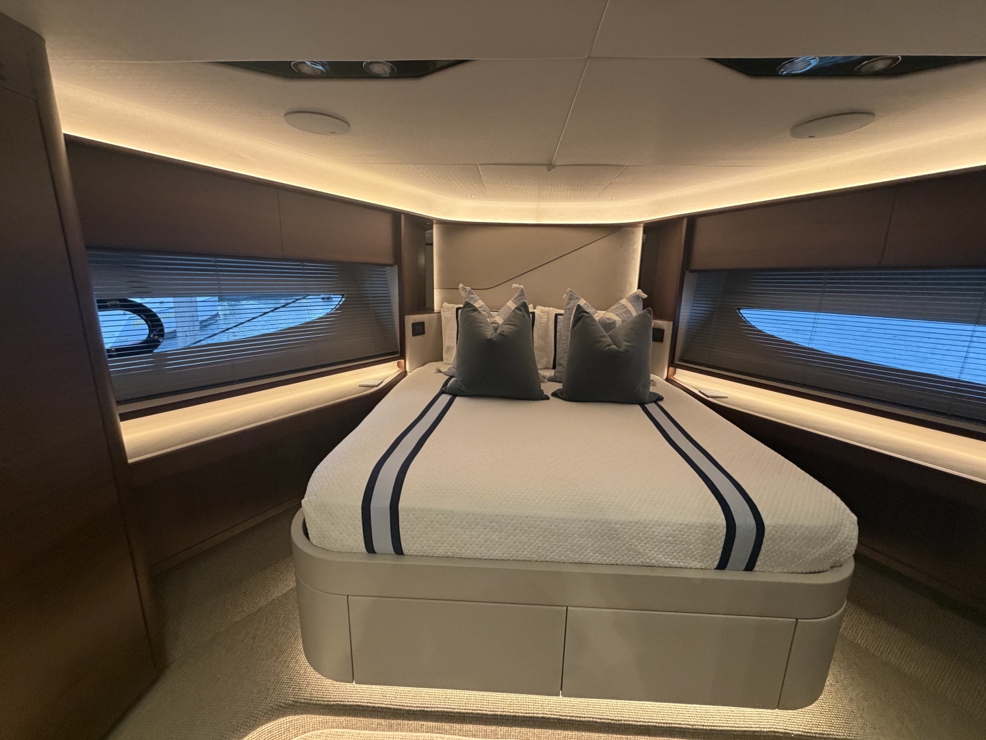Calm Down 78ft Princess Yacht For Sale