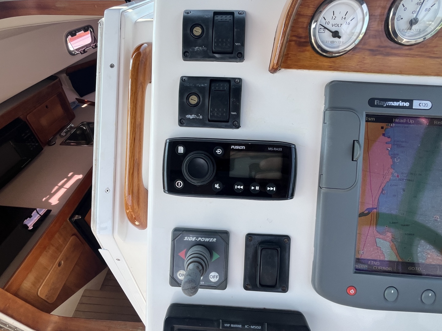 Early Light 29ft Surf Hunter Yacht For Sale