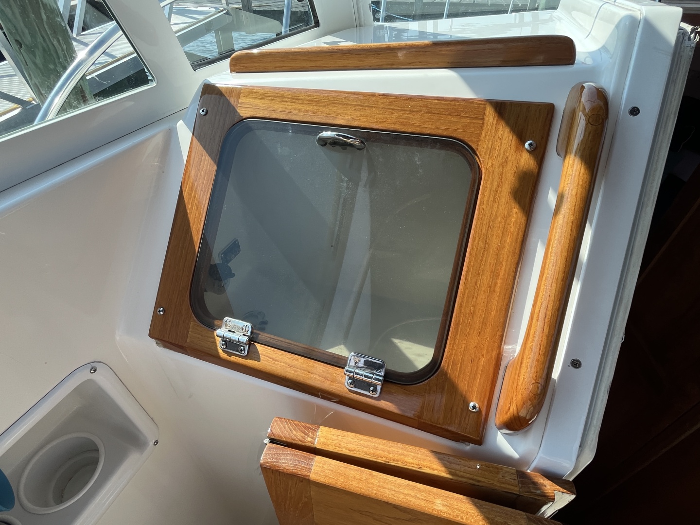 2004 Surf-Hunter Surfhunter 29
