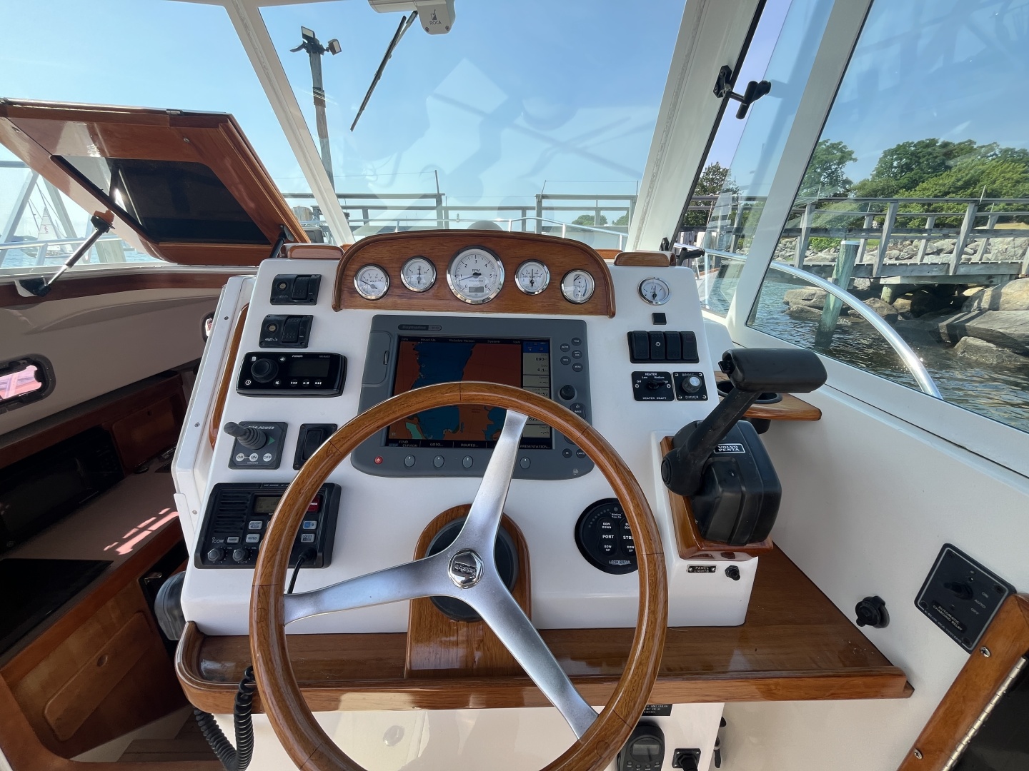 Early Light 29ft Surf Hunter Yacht For Sale